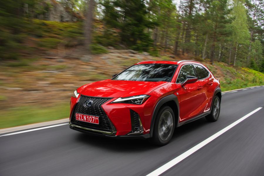  Lexus UX250h F-Sport 2018 года  (WW) (фото 33 из 46)